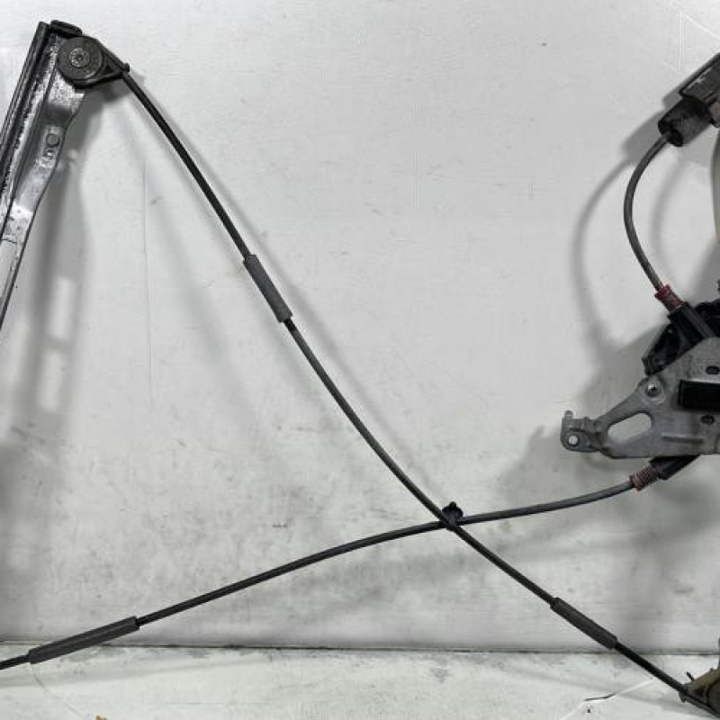 Leve vitre electrique avant gauche PEUGEOT 206+ Photo n°3