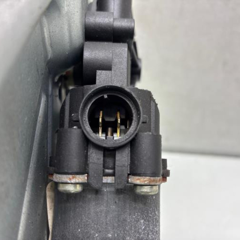 Leve vitre electrique avant gauche RENAULT TWINGO 1 Photo n°4