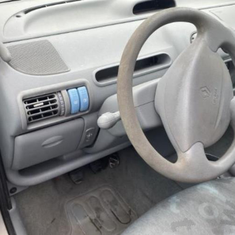 Leve vitre electrique avant gauche RENAULT TWINGO 1 Photo n°11