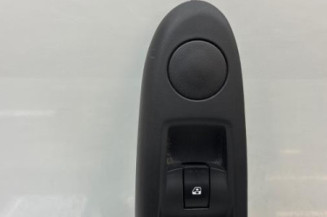 Interrupteur de leve vitre avant droit RENAULT CLIO 2 CAMPUS