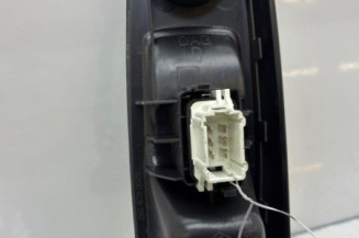 Interrupteur de leve vitre avant droit RENAULT CLIO 2 CAMPUS