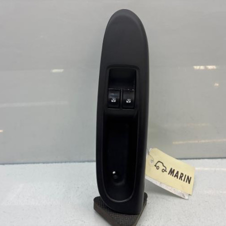 Interrupteur de leve vitre avant gauche RENAULT CLIO 2 CAMPUS Photo n°1