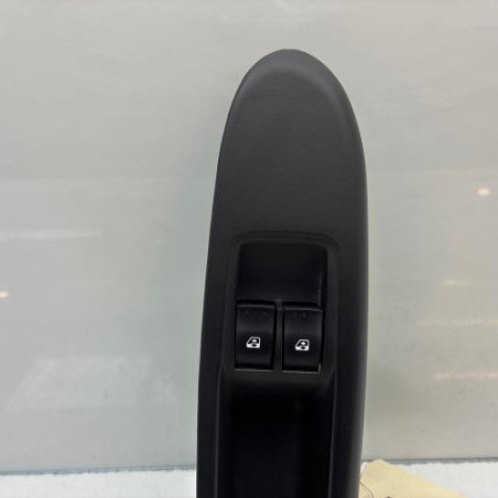 Interrupteur de leve vitre avant gauche RENAULT CLIO 2 CAMPUS