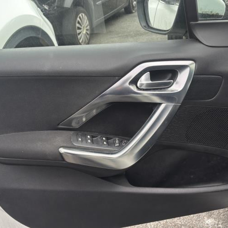 Moteur essuie glace arriere PEUGEOT 2008 1 Photo n°13