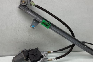 Leve vitre electrique avant gauche PEUGEOT 306 Photo n°1