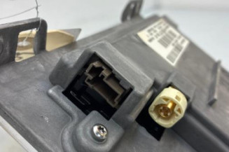 Ecran GPS PEUGEOT 208 1