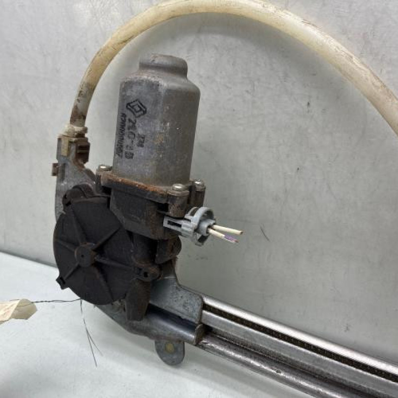 Leve vitre electrique arriere gauche RENAULT LAGUNA 2 Photo n°2