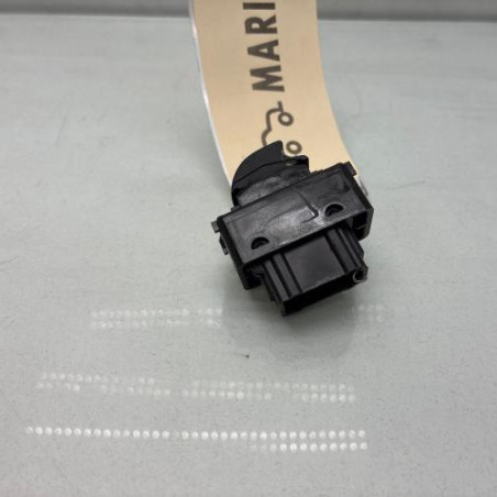 Interrupteur de leve vitre avant droit CITROEN BERLINGO 2