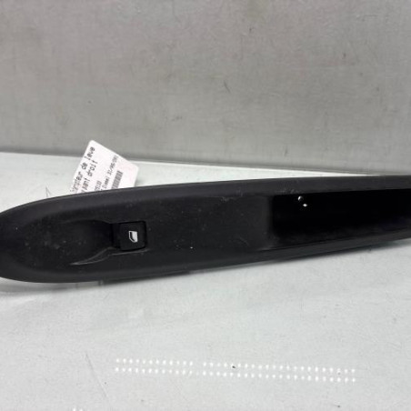 Interrupteur de leve vitre avant droit CITROEN DS3 Photo n°1