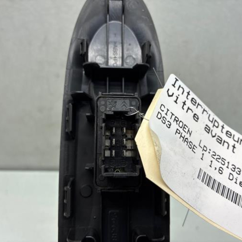 Interrupteur de leve vitre avant droit CITROEN DS3 Photo n°3