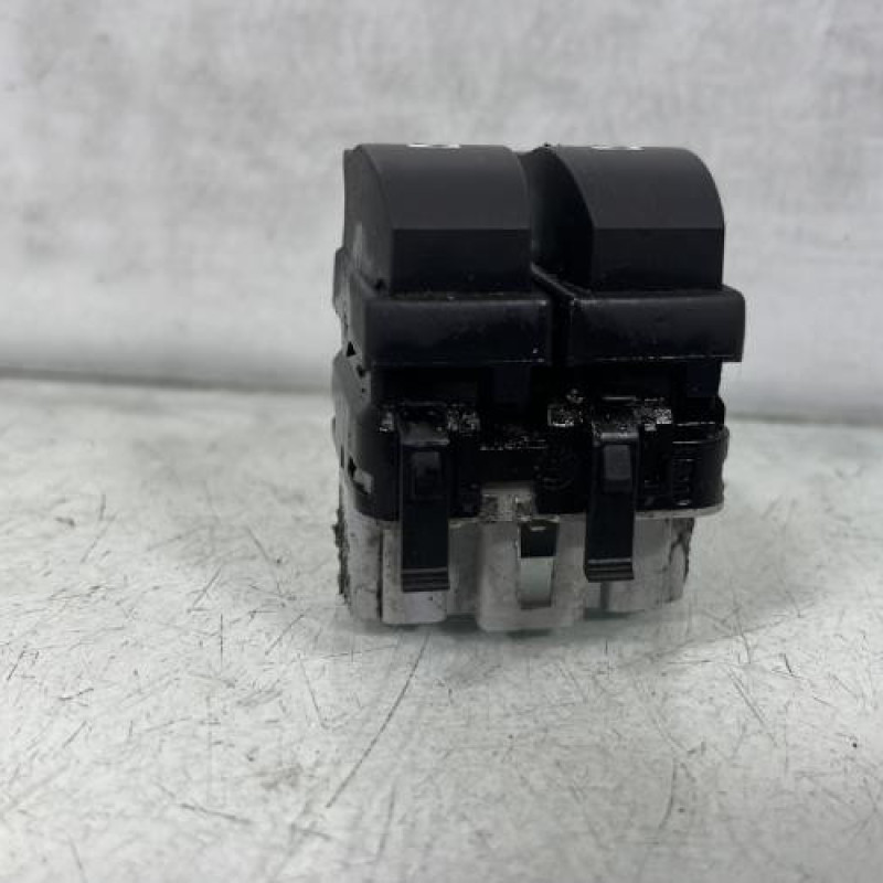 Interrupteur de leve vitre avant gauche RENAULT MEGANE 2 Photo n°3