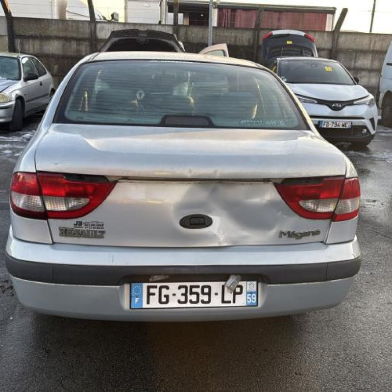 Cremaillere assistee RENAULT MEGANE 1 Photo n°9