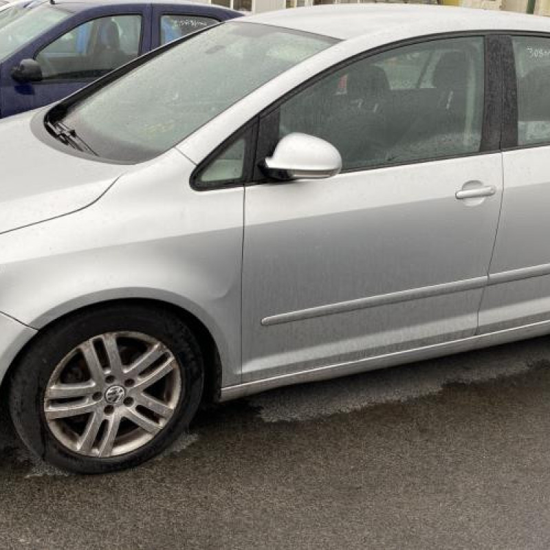 Moteur essuie glace avant gauche VOLKSWAGEN GOLF PLUS Photo n°10