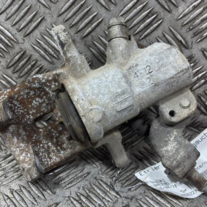 Etrier arriere gauche (freinage) SUZUKI BALENO 2 Photo n°2