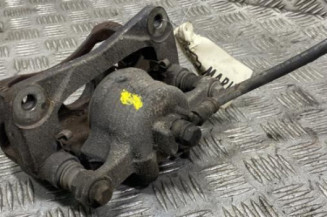 Etrier avant gauche (freinage) SUZUKI BALENO 2