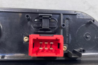 Interrupteur de leve vitre avant droit RENAULT LAGUNA 1