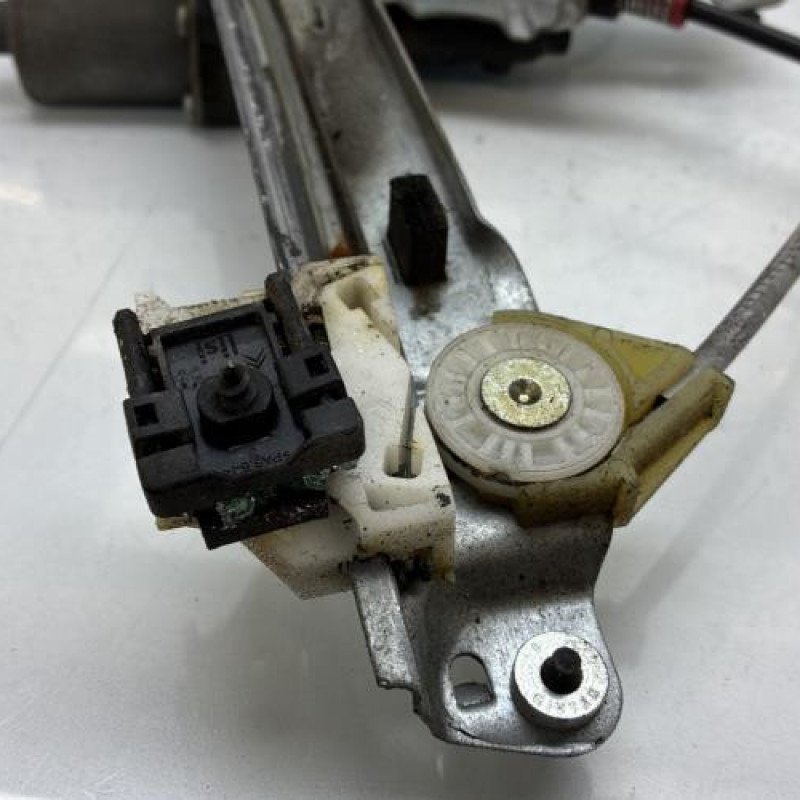 Leve vitre electrique avant droit CITROEN C5 2 Photo n°9