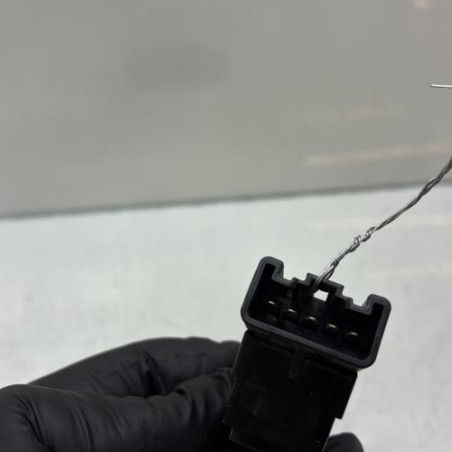 Interrupteur de leve vitre avant droit OPEL AGILA B