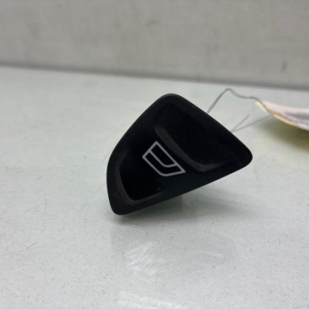 Interrupteur de leve vitre avant gauche FORD KA 2 Photo n°1