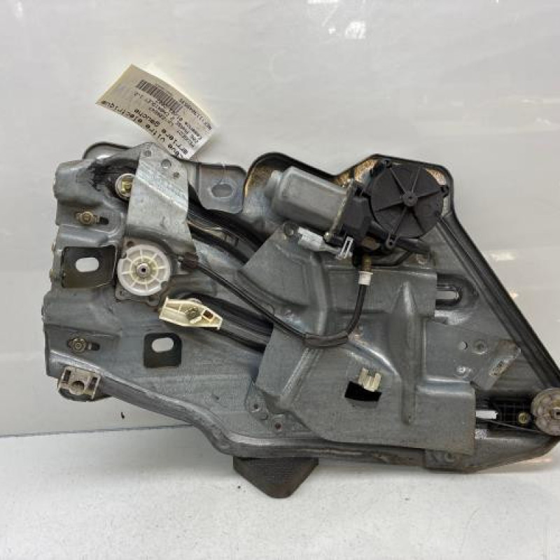 Leve vitre electrique arriere gauche PEUGEOT 206 Photo n°1