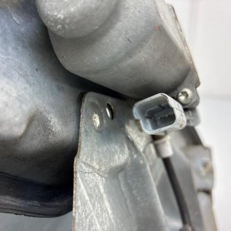 Leve vitre electrique arriere gauche PEUGEOT 206 Photo n°4