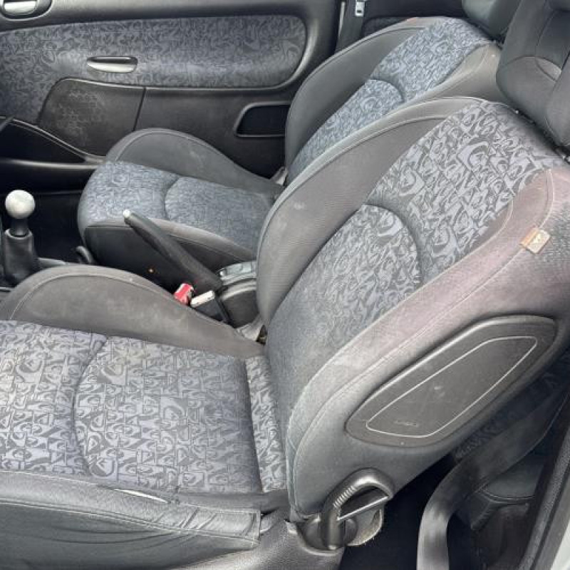 Leve vitre electrique arriere gauche PEUGEOT 206 Photo n°17