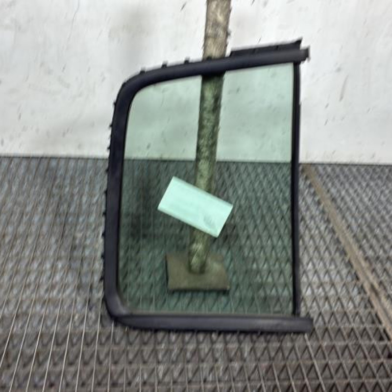 Custode arriere gauche (porte) RENAULT CLIO 2 Photo n°4