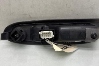 Interrupteur de leve vitre avant droit RENAULT CLIO 2