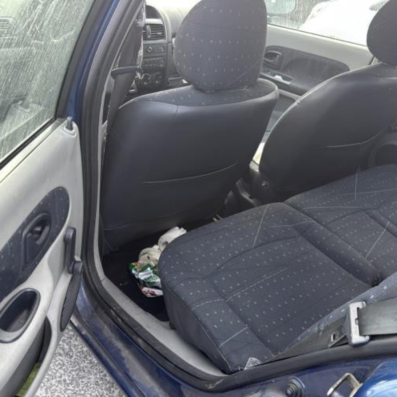 Interrupteur de leve vitre avant droit RENAULT CLIO 2 Photo n°15