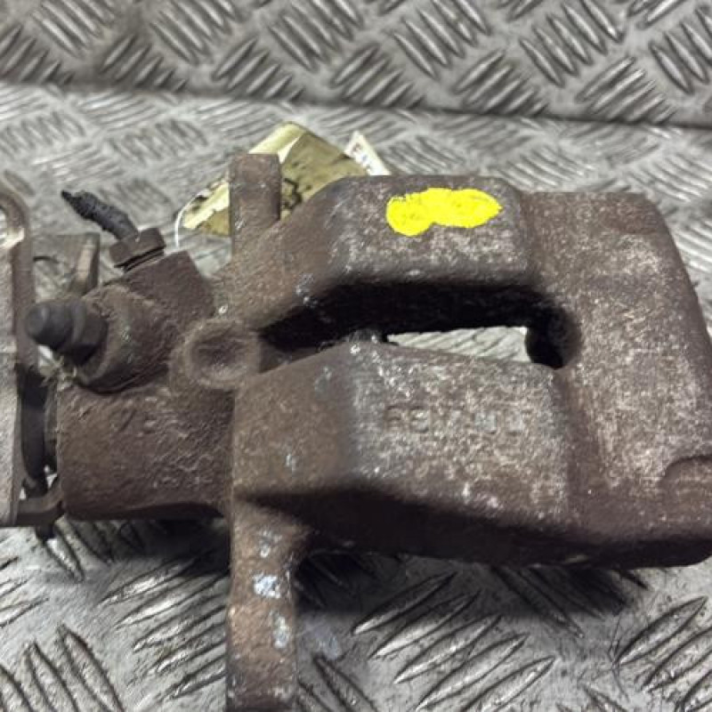 Etrier arriere droit (freinage) RENAULT MEGANE 2 Photo n°1