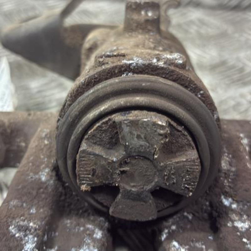 Etrier arriere droit (freinage) RENAULT MEGANE 2 Photo n°3