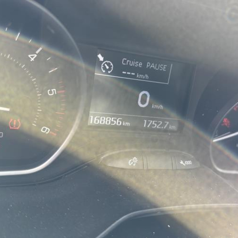 Interrupteur de leve vitre avant droit PEUGEOT 208 1 Photo n°20