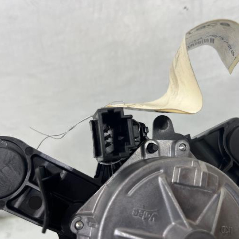 Moteur essuie glace arriere PEUGEOT 2008 1 Photo n°4