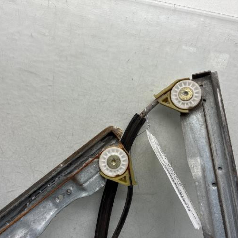 Leve vitre electrique avant gauche CITROEN C4 PICASSO 1 Photo n°4