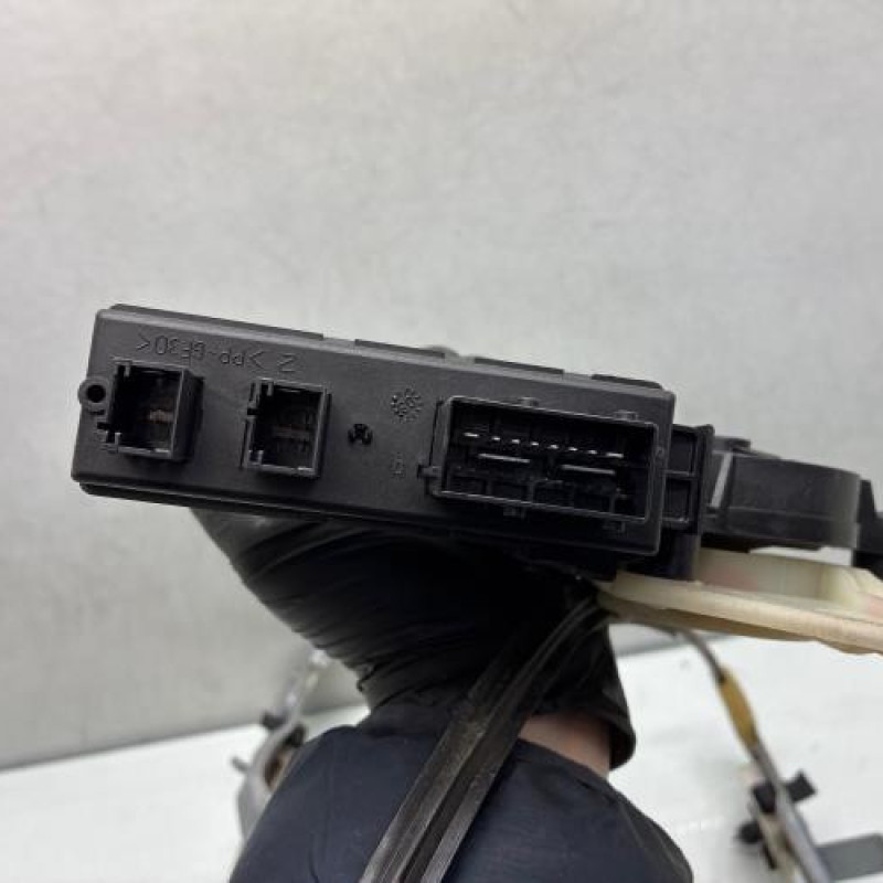 Leve vitre electrique avant gauche CITROEN C4 PICASSO 1 Photo n°6