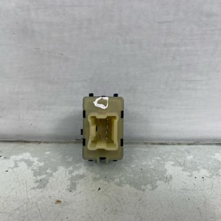 Interrupteur de leve vitre avant droit DACIA SANDERO 2