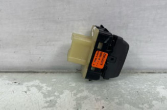 Interrupteur de leve vitre avant droit DACIA SANDERO 2