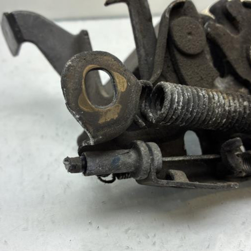 Fermeture de capot NISSAN NOTE 1 Photo n°3