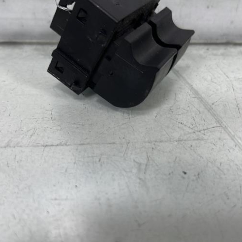 Interrupteur de leve vitre avant gauche FIAT PUNTO EVO 3 Photo n°1