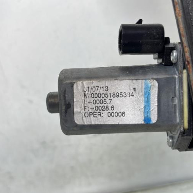 Leve vitre electrique avant droit FIAT PUNTO EVO 3 Photo n°2