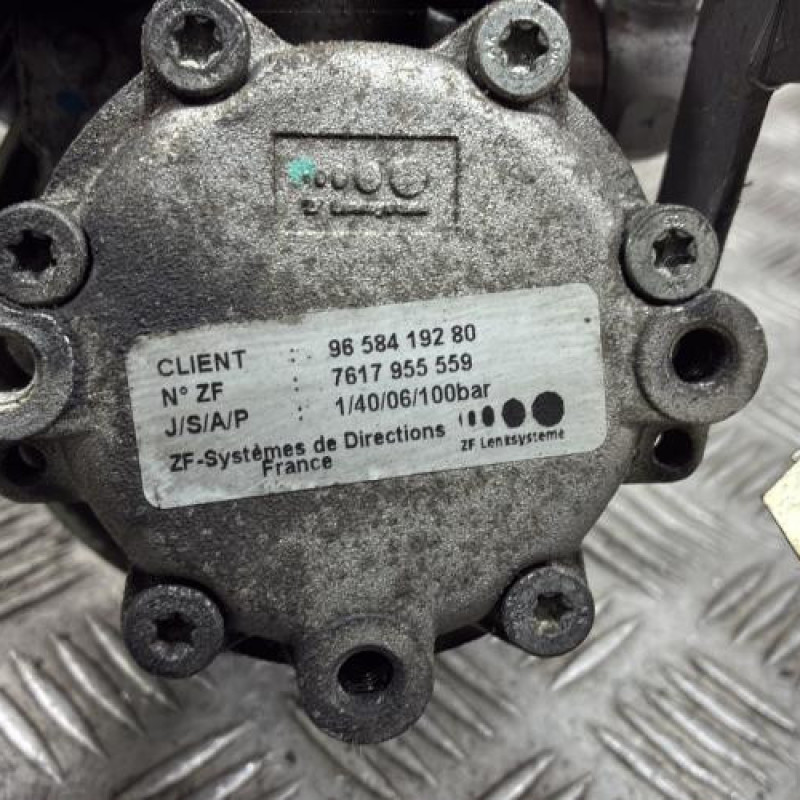 Pompe de direction PEUGEOT 407 Photo n°5