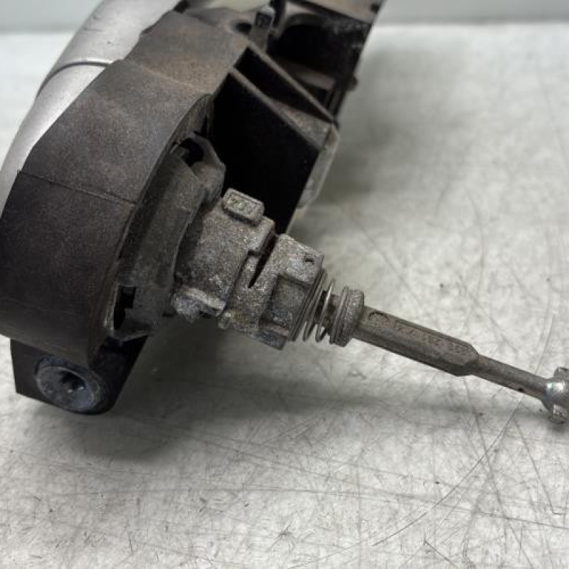 Poignee porte avant gauche RENAULT CLIO 3 Photo n°2