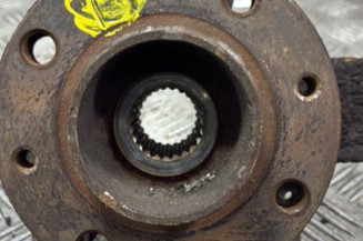 Pivot de moyeu avant gauche RENAULT CLIO 3