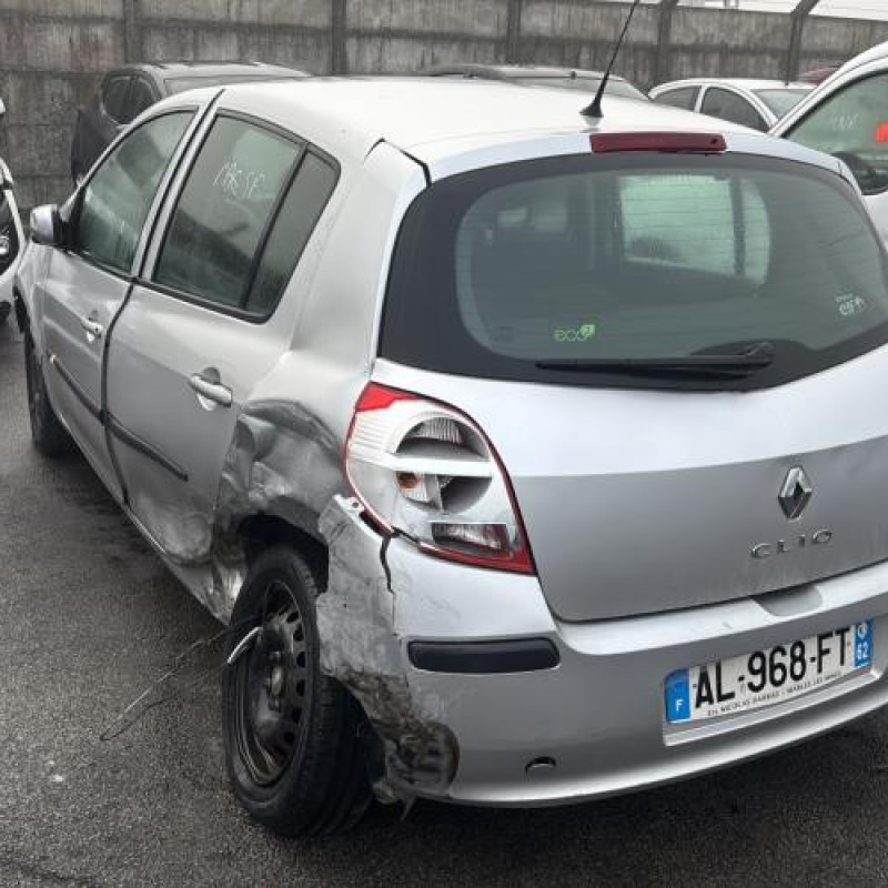 Pivot de moyeu avant gauche RENAULT CLIO 3 Photo n°7