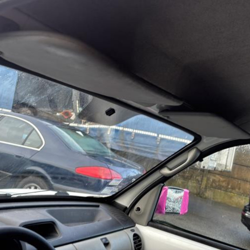 Poignee interieur avant gauche RENAULT KANGOO 1 Photo n°16