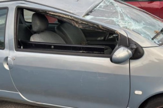 Poignee interieur avant gauche RENAULT TWINGO 1