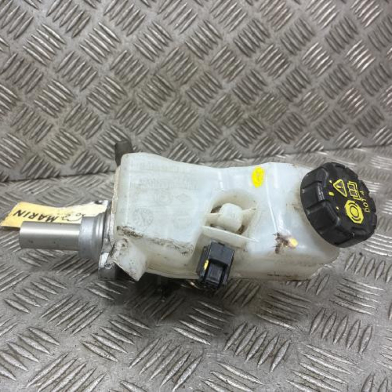 Maitre cylindre (freinage) DACIA DUSTER 2 Photo n°1