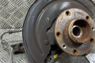 Pivot de moyeu avant gauche DACIA DUSTER 2 Photo n°1