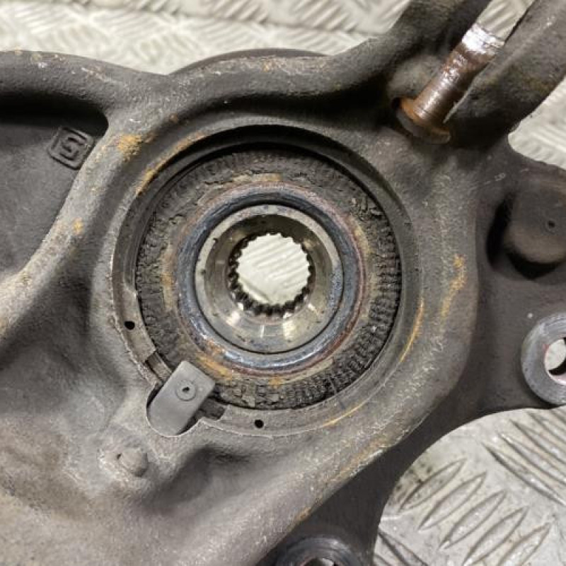 Pivot de moyeu avant droit CITROEN C3 1 Photo n°3