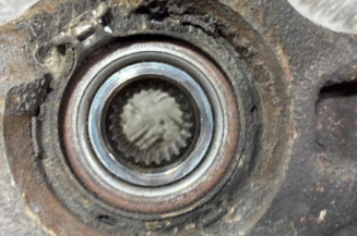 Pivot de moyeu avant droit RENAULT CLIO 3